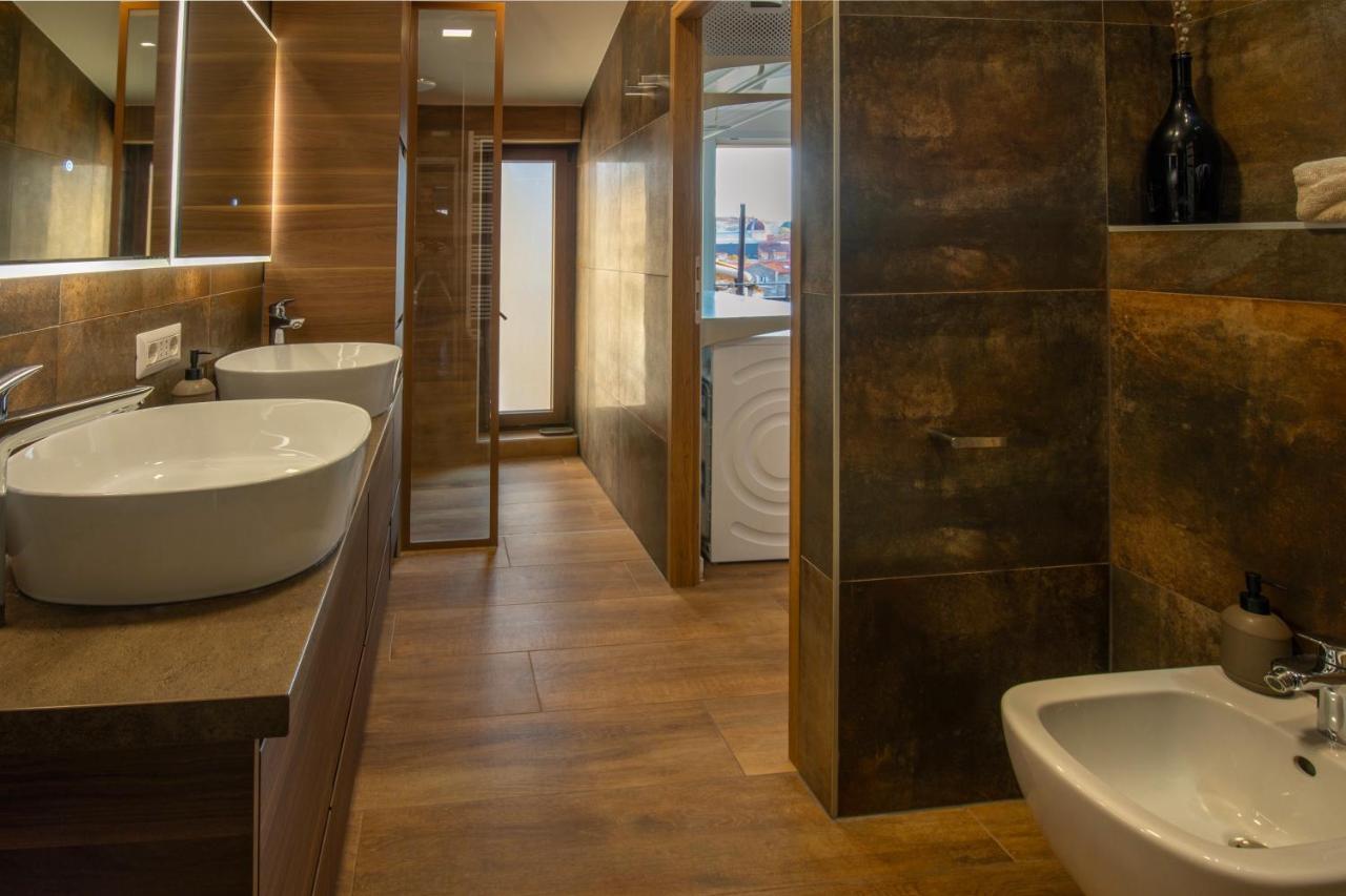 Urban Viktor - Downtown Apartma *